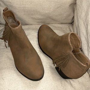 Ankle boots